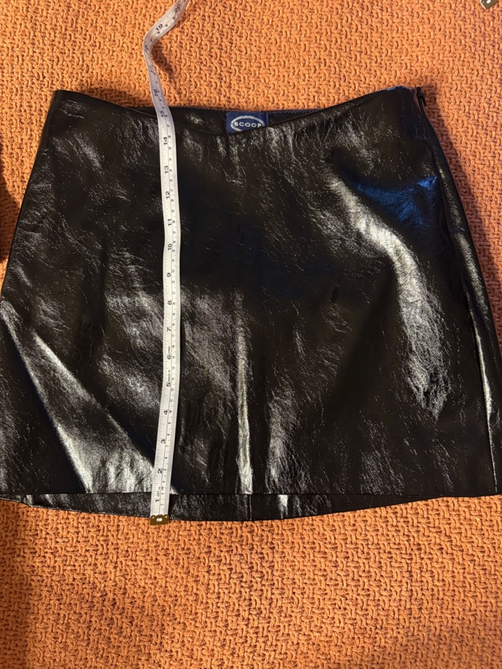 🎱♟️Scoop Black Faux Leather Mini Skirt